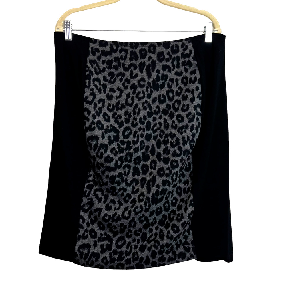 Chicos Womens Animal Print Straight Skirt Large Black Gray Stretch Back Zip